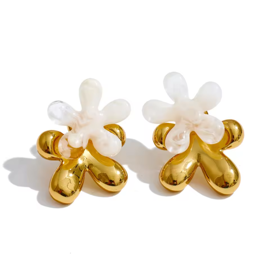 Bambi Flower Blob Earrings, White