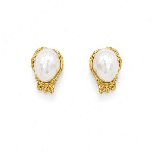 053 Pearl Studs