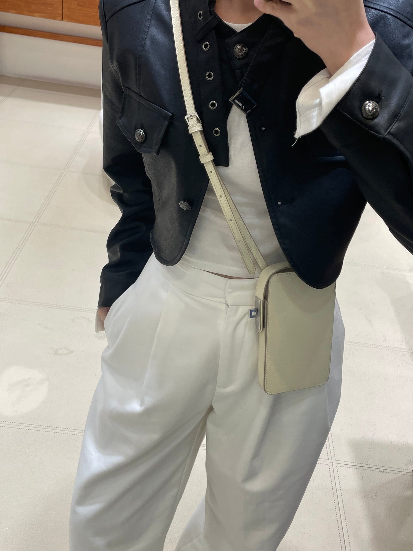 CALL ME LUXE, Milk