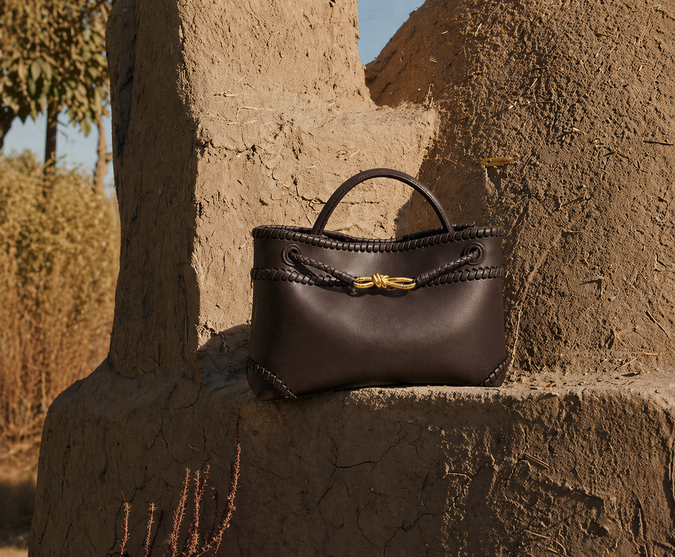 DANNI, Chocolate Leather